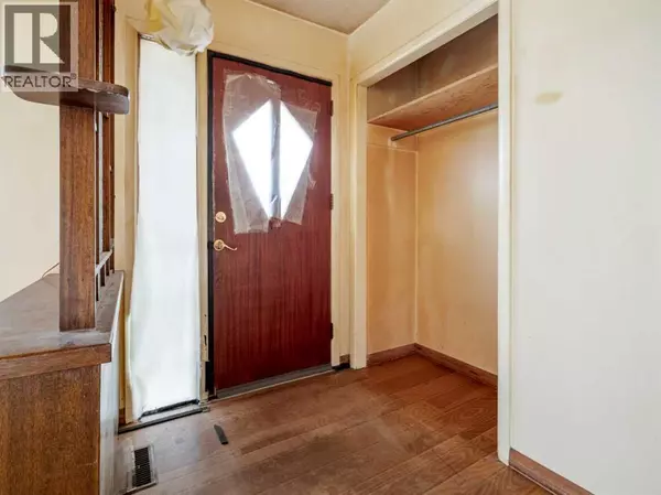 Lethbridge, AB T2X1W5,609 Stafford Drive