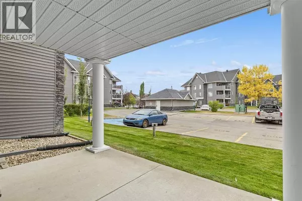 Calgary, AB T3L2J9,2113, 2113 Tuscarora Manor NW