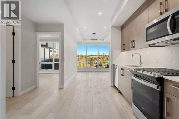 Calgary, AB T2N5G5,523, 18 A Street NW