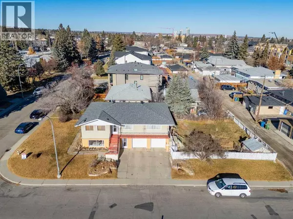 3812 33 Avenue SW, Calgary, AB T3E0X6