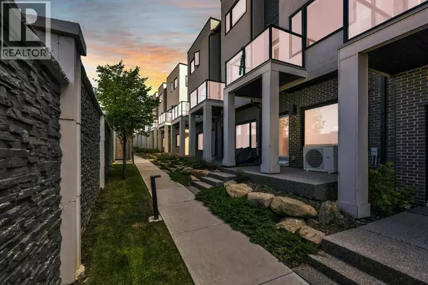 Calgary, AB T3R0Y2,903, 218 Sherwood Square NW