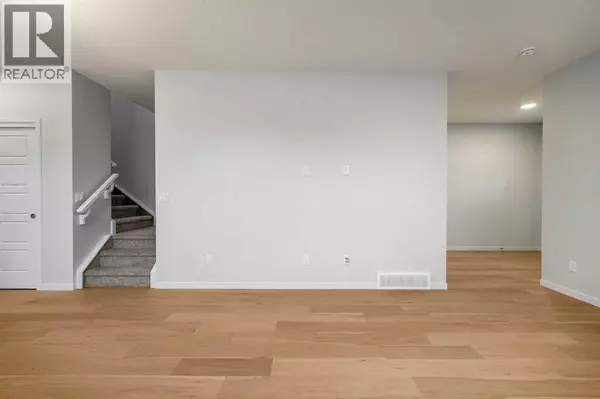 Calgary, AB T3J5W2,64 Homestead View NE