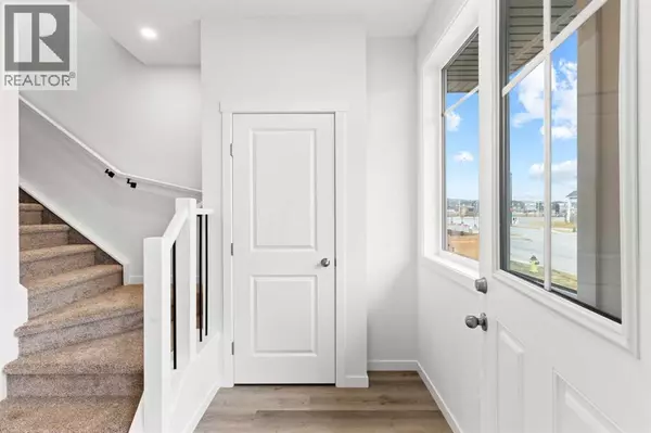 Calgary, AB T2X5G8,918 Creekside Boulevard SW