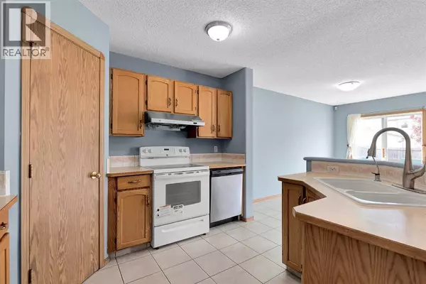 Calgary, AB T3K4M5,15 harvest rose Circle NE