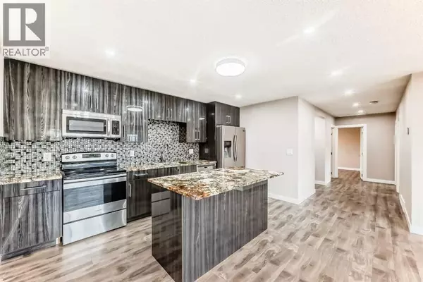 Calgary, AB T2B1G1,1835 42 Street SE