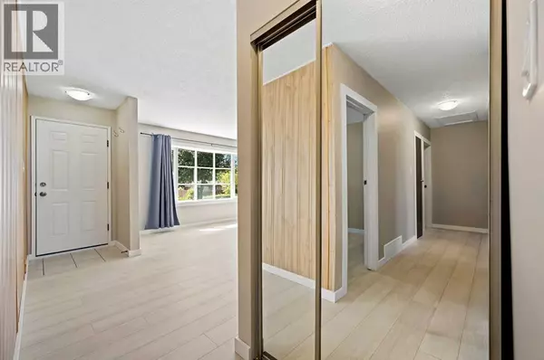 Calgary, AB T2A2A3,4524 Fordham Crescent SE