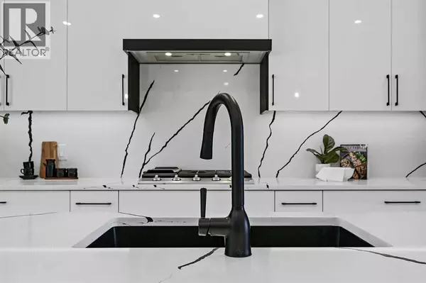 Calgary, AB T3B0X3,5011 21 Avenue NW