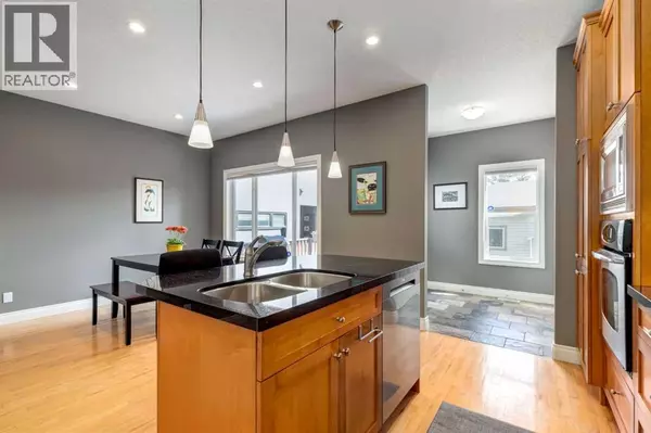 Calgary, AB T3C1M2,1406 29 Street SW