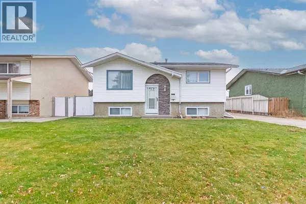 225 19 Street NE, Medicine Hat, AB T1C1B2