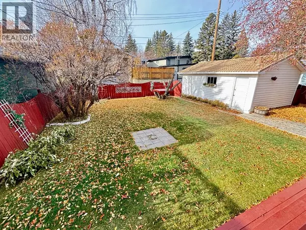 Calgary, AB T2W0X9,1320 Southbow Place SW