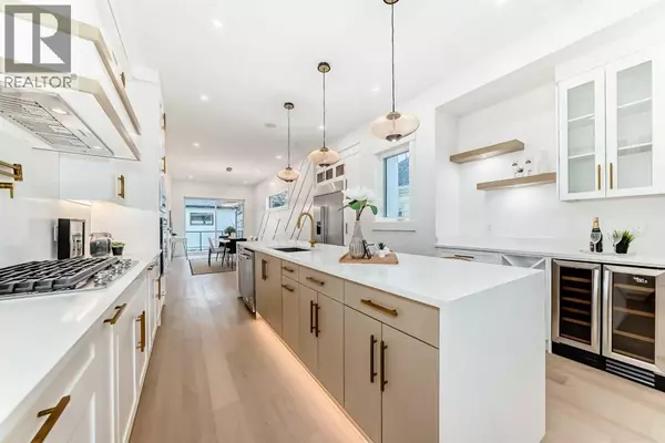 Calgary, AB T2M2H4,214 27 Avenue NW