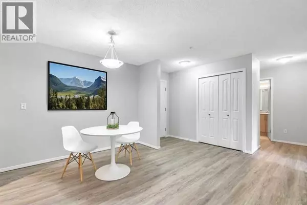 Calgary, AB T2Y0J8,4104, 16969 24 Street SW