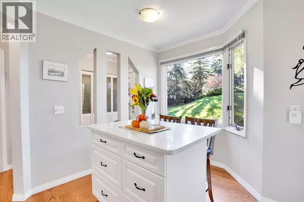 Calgary, AB T2J4Y9,27, 10910 Bonaventure Drive SE