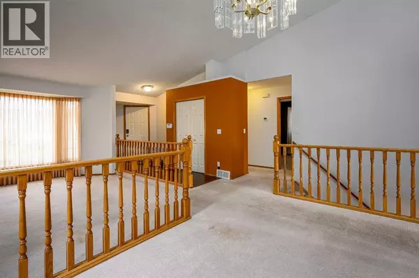 Calgary, AB T3G3X7,21 Citadel Drive NW