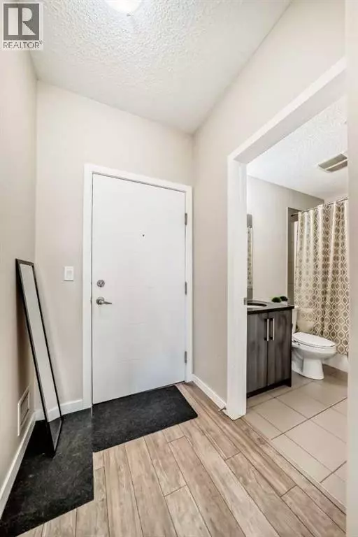 Calgary, AB T3M2G7,315, 402 Marquis Lane SE