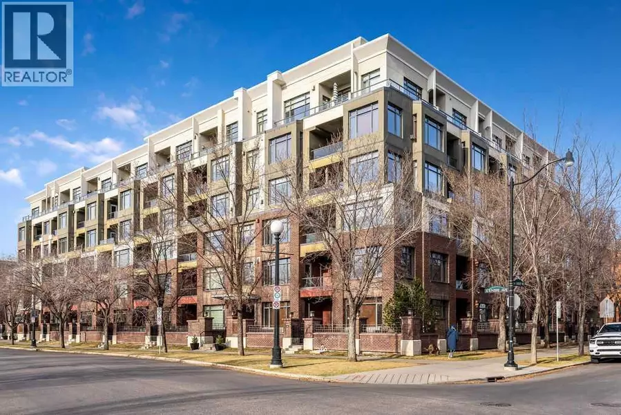 114, 930 Centre Avenue NE, Calgary, AB T2E9C8