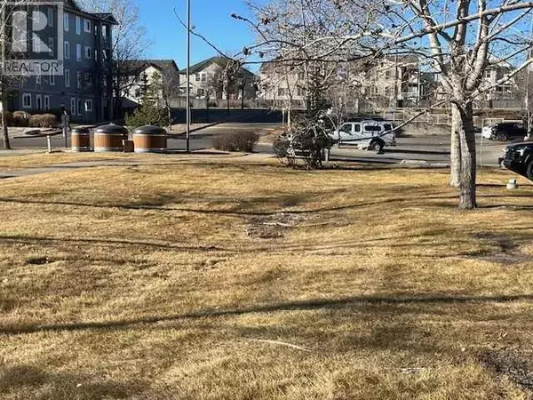 Airdrie, AB T4B2W4,5408A, 604 8 Street SW