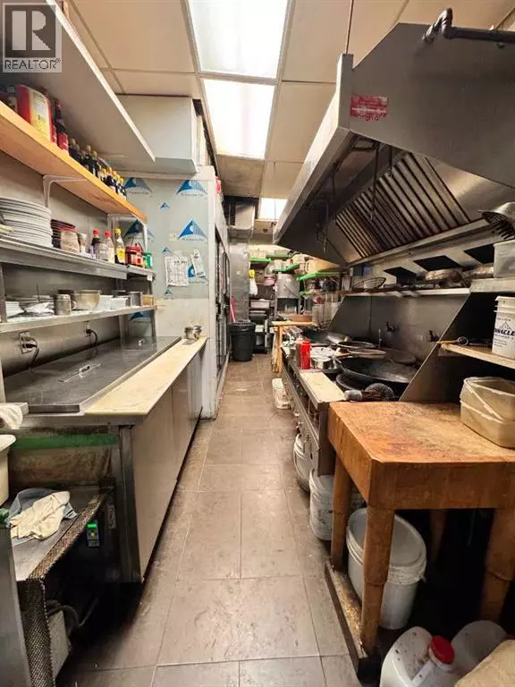 Calgary, AB T2G2B9,123 Any Street