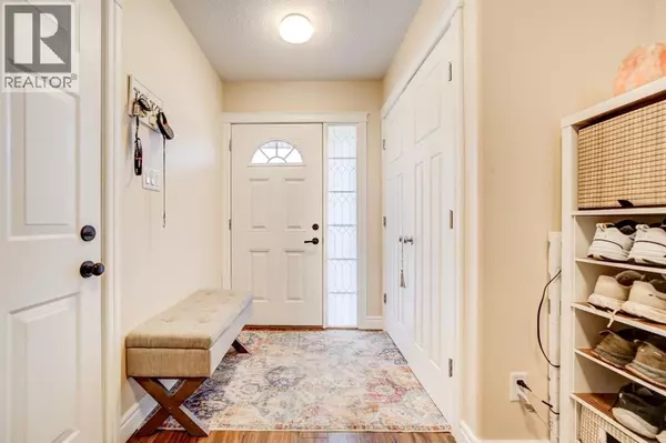 Lethbridge, AB T1J1X5,869 Mt Sundance Manor W