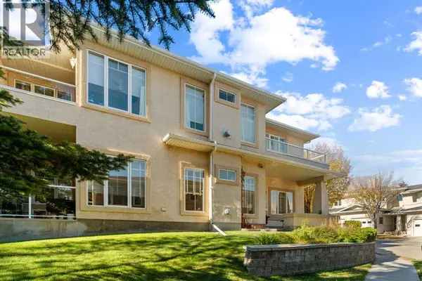 Calgary, AB T3A6C2,32 Edgeridge Terrace NW