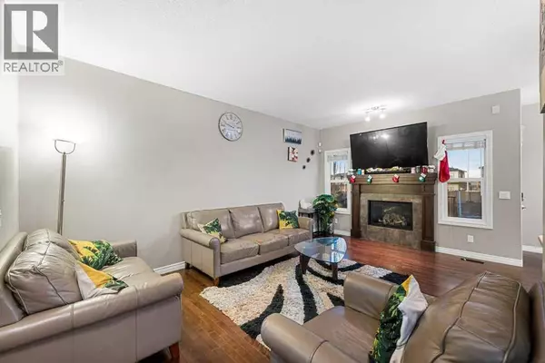 Calgary, AB T3R0G8,187 Sage Hill Green NW