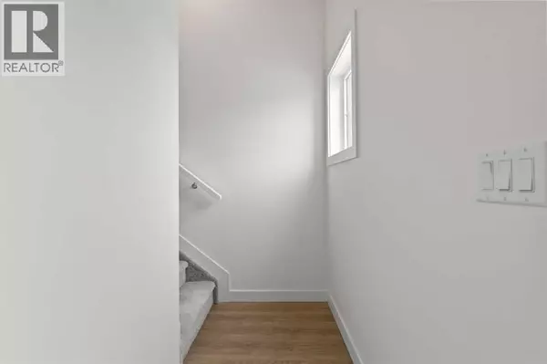 Airdrie, AB T4B5R2,1302, 201 Cooperswood Green SW