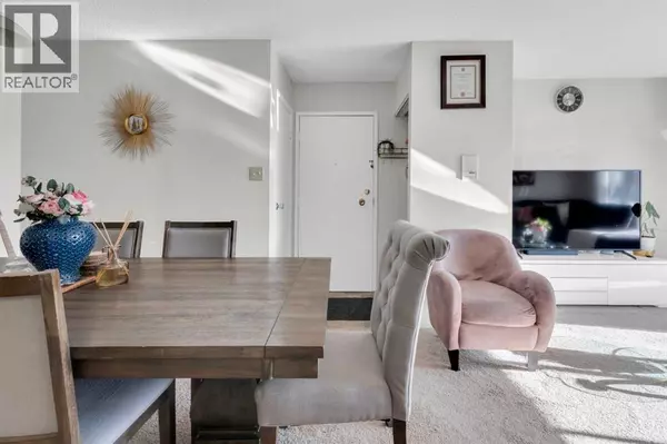 Calgary, AB T2W2T6,1101, 315 Southampton Drive SW