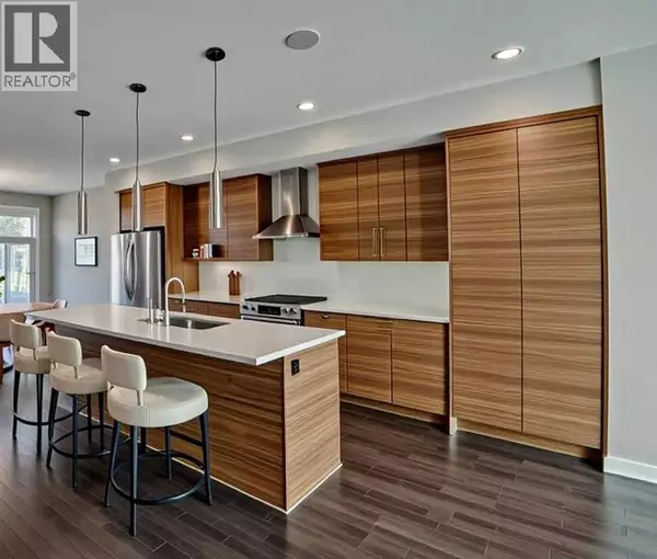 Calgary, AB T3E3L6,3705 41 Street SW