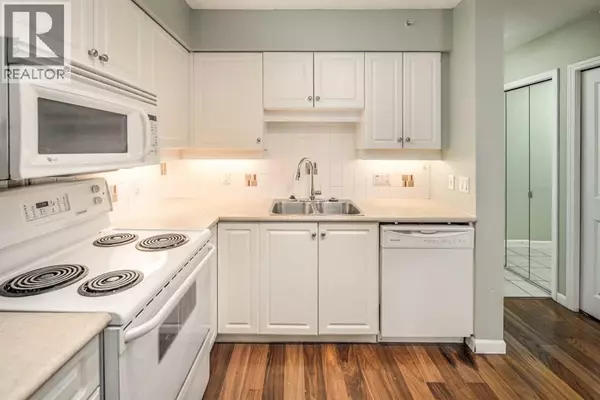 Calgary, AB T2P5G4,1805, 650 10 Street SW