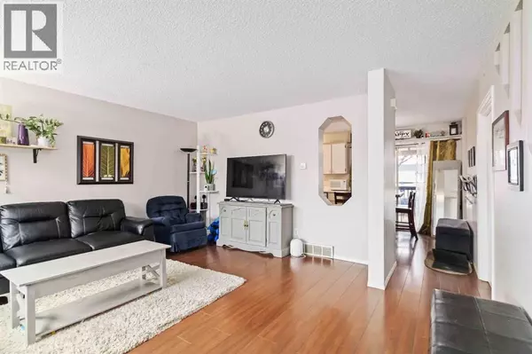 Fort Mcmurray, AB T9H2G1,153 Hardin Street