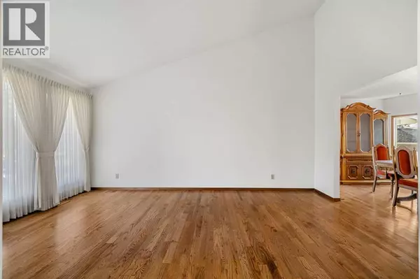 Calgary, AB T2J4V8,720 Parkvalley Road SE