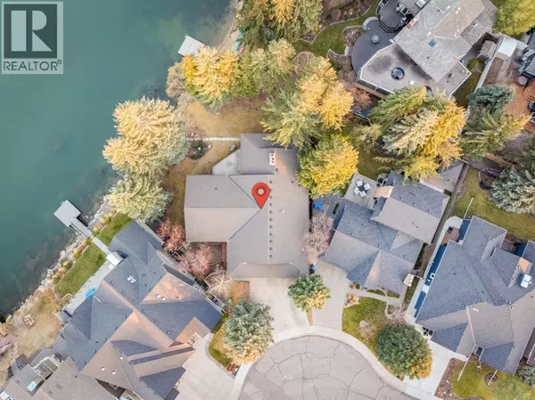 540 Lake Moraine Green SE, Calgary, AB T2J3A3