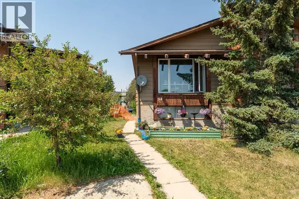 Calgary, AB T3K1W5,53 Beaconsfield Crescent NW