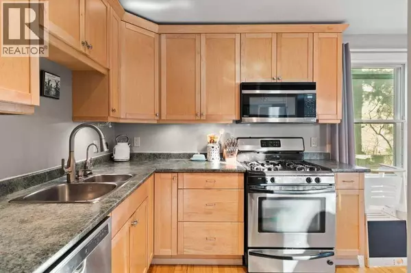 Calgary, AB T2E1V7,224 23 Avenue NE