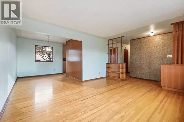 Calgary, AB T2L1N1,3504 Button Road NW