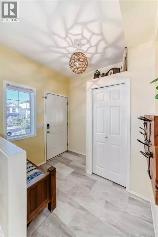 Calgary, AB T3K5W7,221 Covehaven Road NE