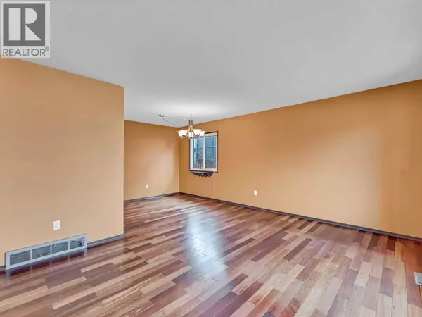 Medicine Hat, AB T1C1C6,1935 3 Avenue NE