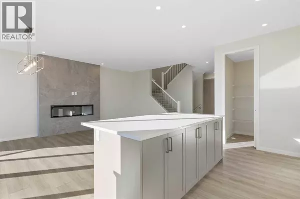 Calgary, AB T3H6E3,218 West Grove Lane SW