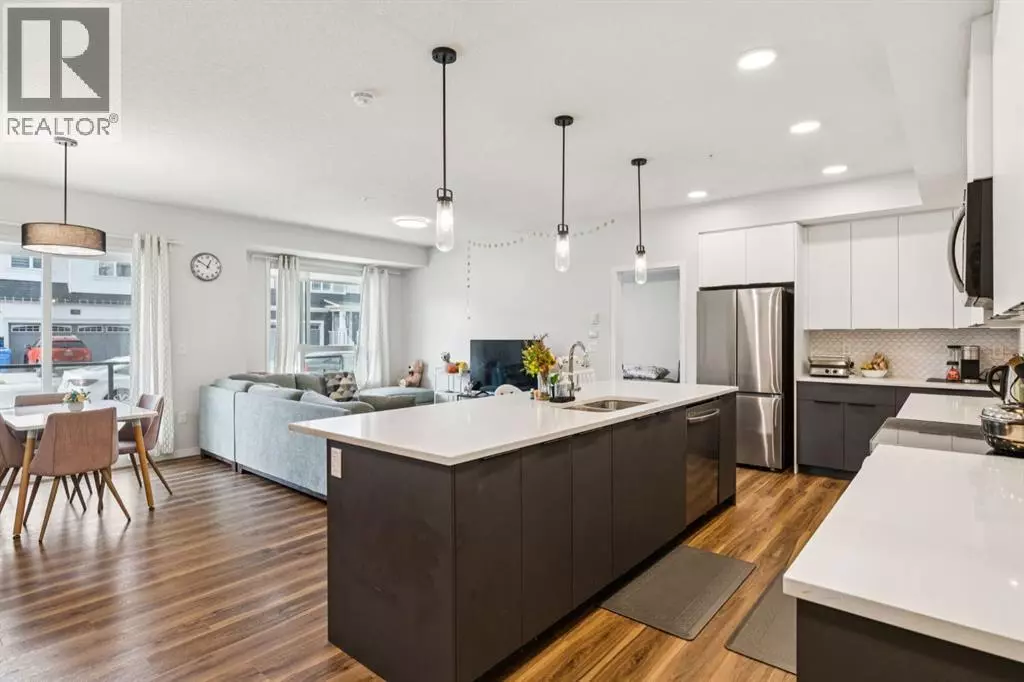 Calgary, AB T3P1X7,1105, 33 Carringham Gate NW