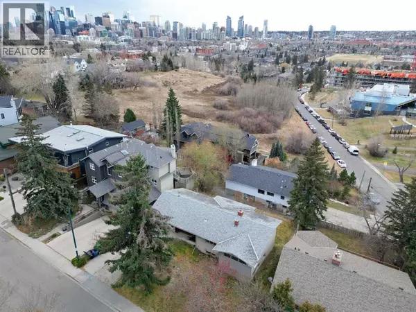 1731 12 Avenue NW, Calgary, AB T2N1J3