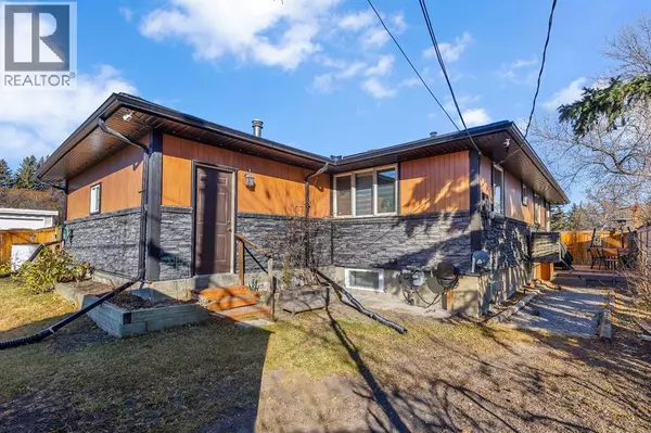 Calgary, AB T2K1R4,3 Cardiff Drive NW