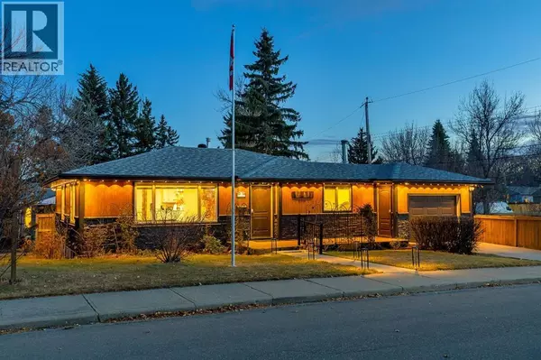 3 Cardiff Drive NW, Calgary, AB T2K1R4