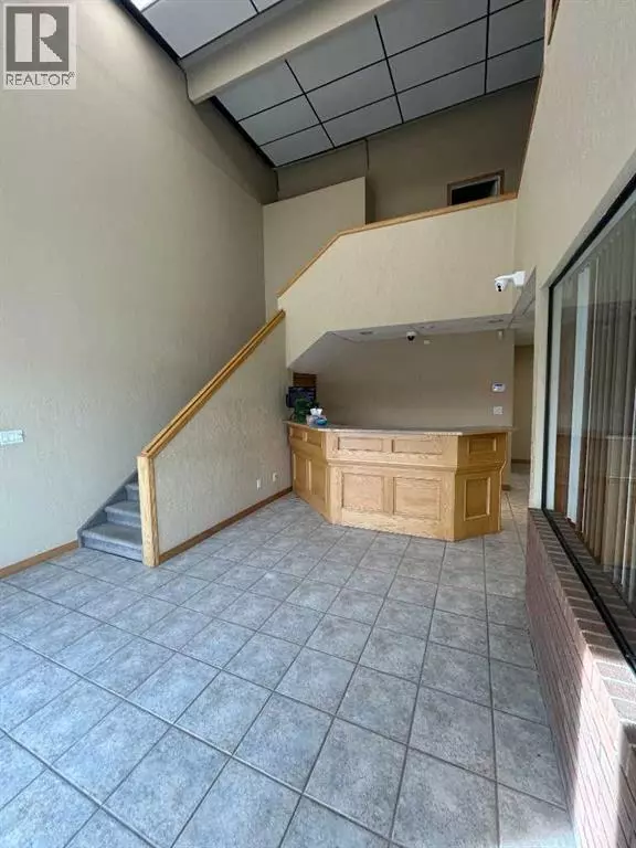 Red Deer, AB T4P2B2,7, 7880 48 Avenue