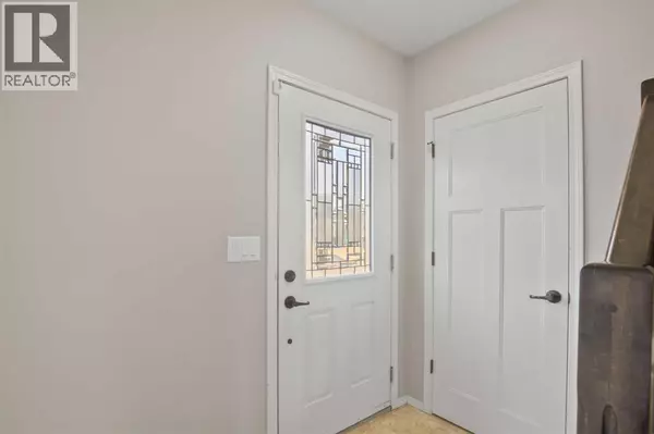 Blackfalds, AB T4M0A6,1 Crimson Court