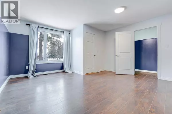 Calgary, AB T2B1V4,3131 Dover Crescent SE