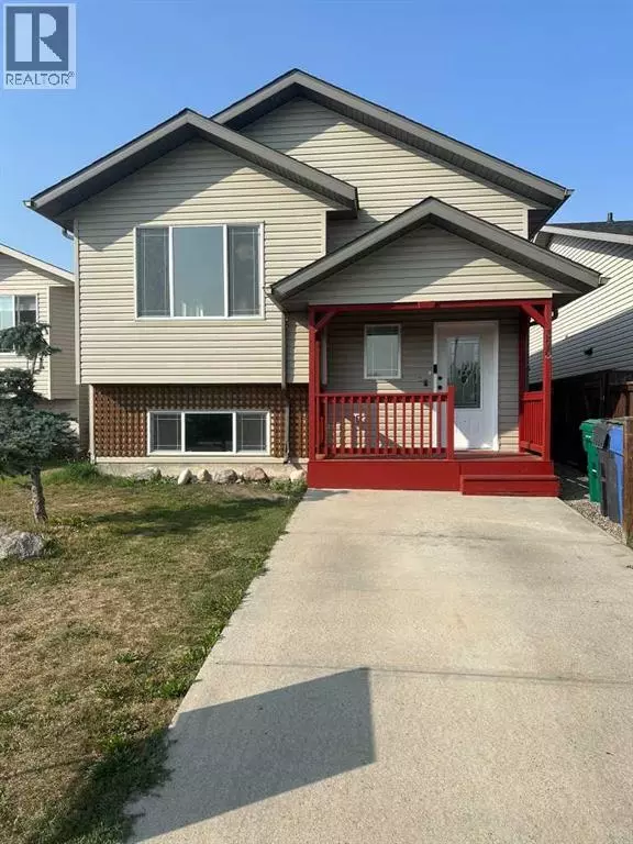 320 Tartan Circle W, Lethbridge, AB T1J0Z1