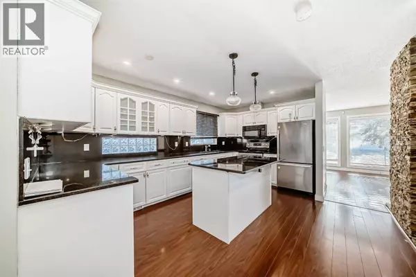 Calgary, AB T2W2M4,130 Braniff Crescent SW