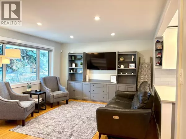 Calgary, AB T3E4L6,124 Glenpatrick Drive SW