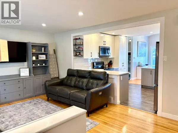 Calgary, AB T3E4L6,124 Glenpatrick Drive SW