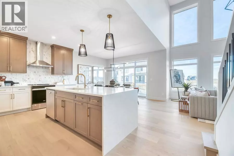 80 Legacy Woods Crescent SE, Calgary, AB T2X2G5